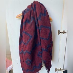 Aritzia blanket scarf- gorgeous fall colours!